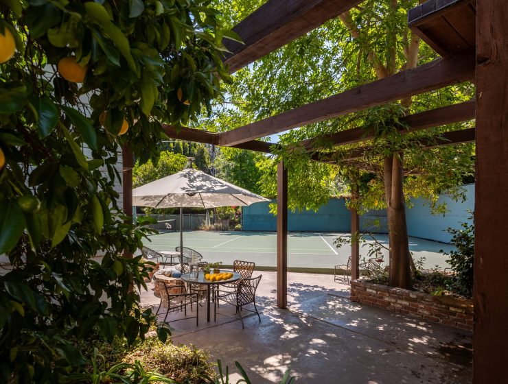 Beverly Hills tennis court home - Heather Court Estate