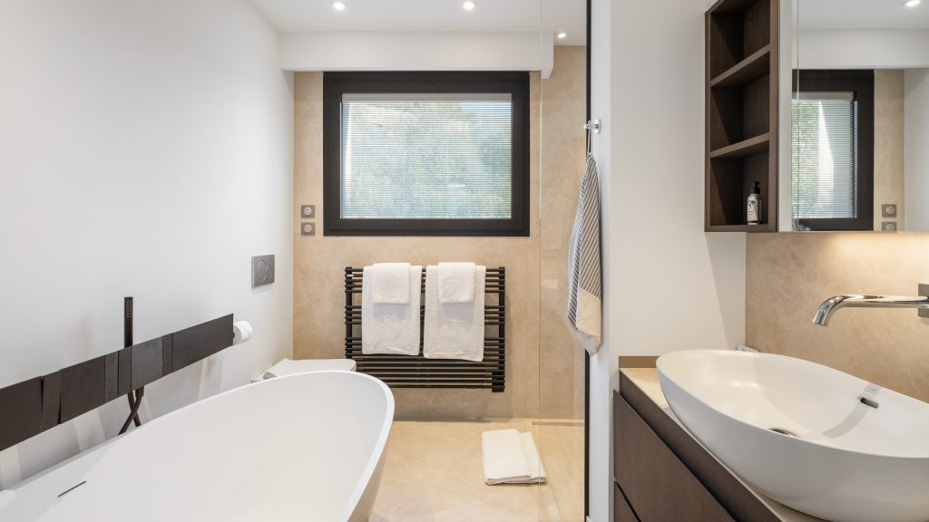 Villa Essence en suite bathroom