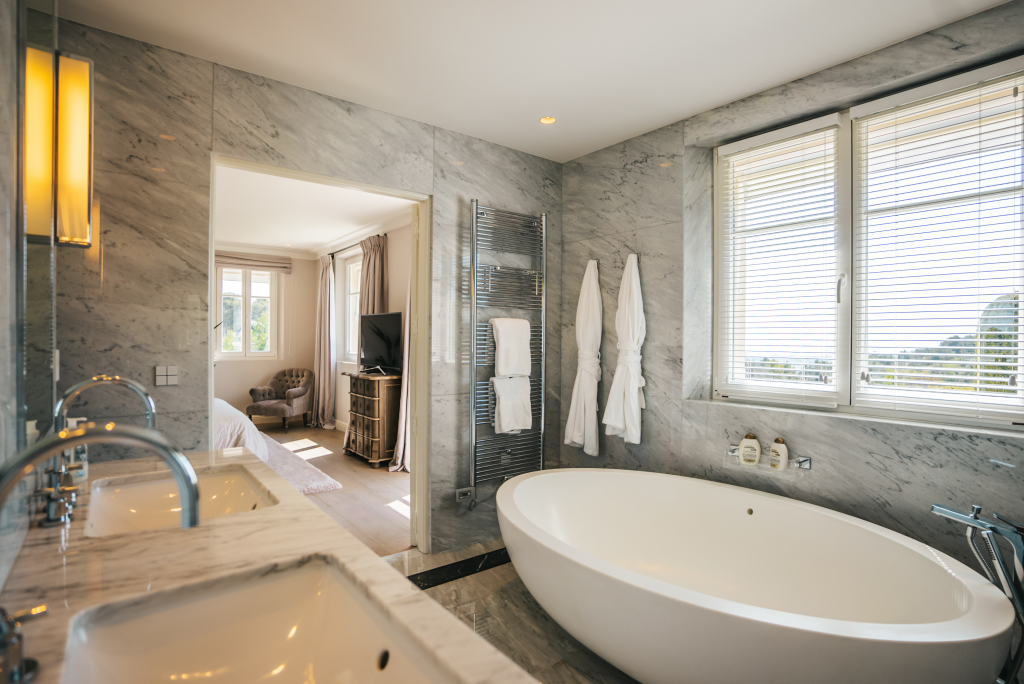 La Bastide bathroom