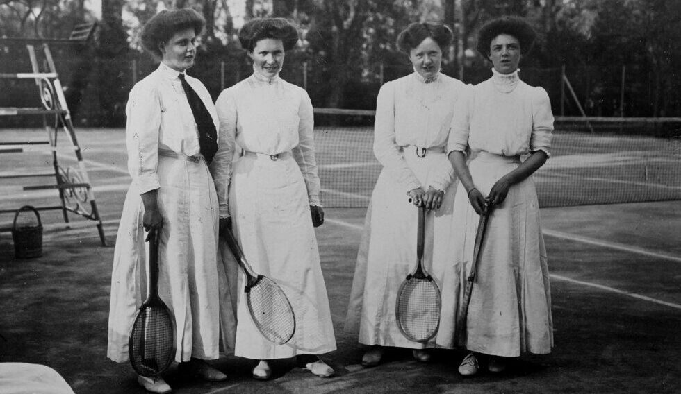 evolution of tennis fashion