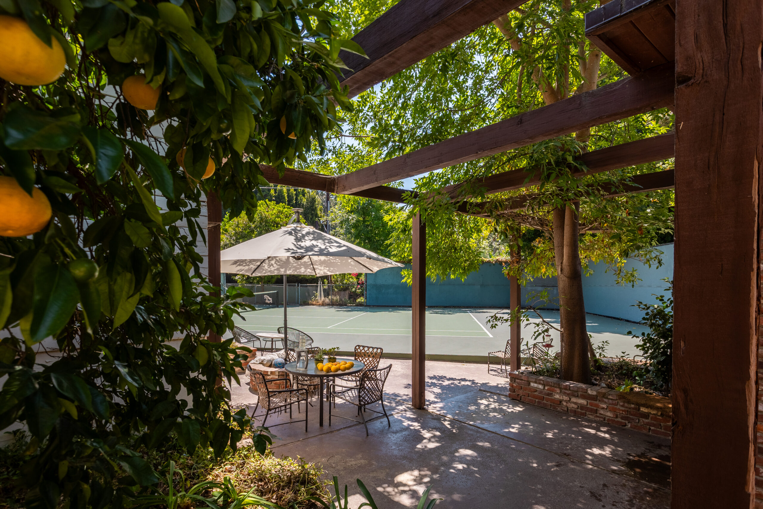 Beverly Hills tennis court home