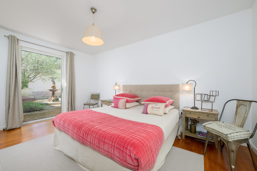 Ground floor bedroom at Villa Le Vert