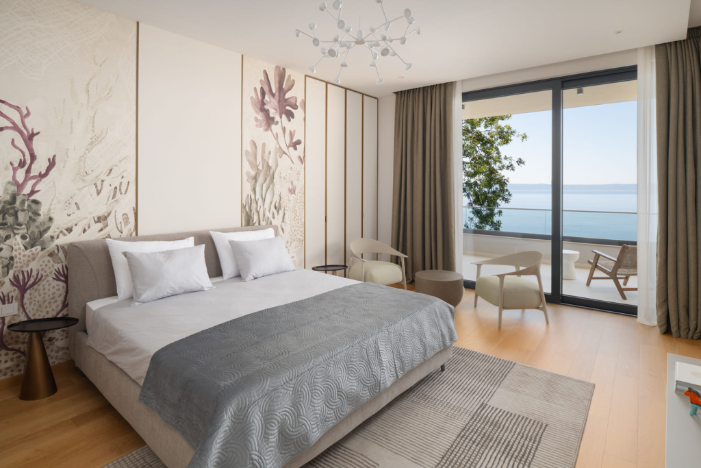 Villa Sapphire   8211  3