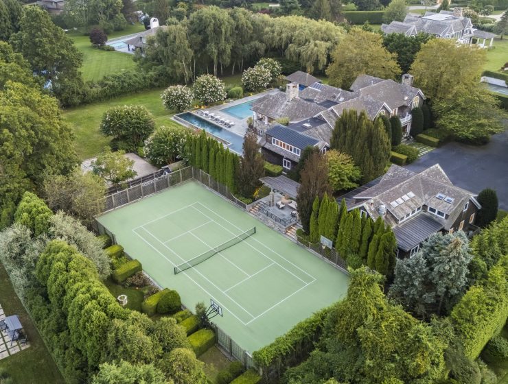 The Hamptons tennis estate - Luxury property for sale.