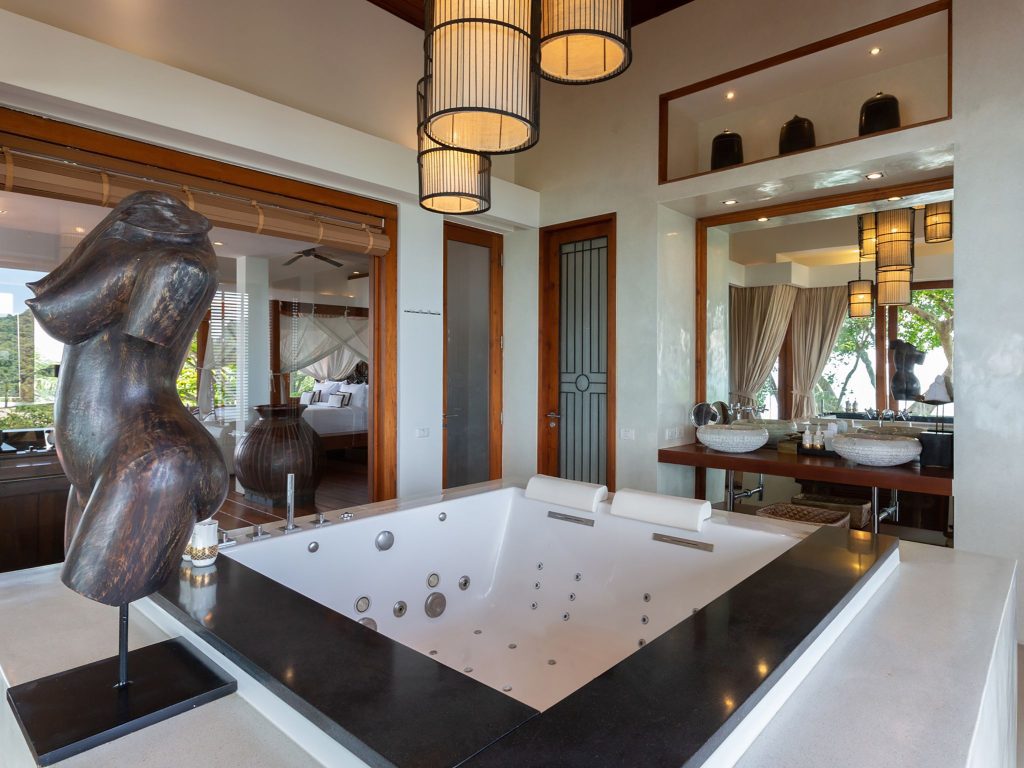 Master bathroom with jacuzzi at Satori Estate