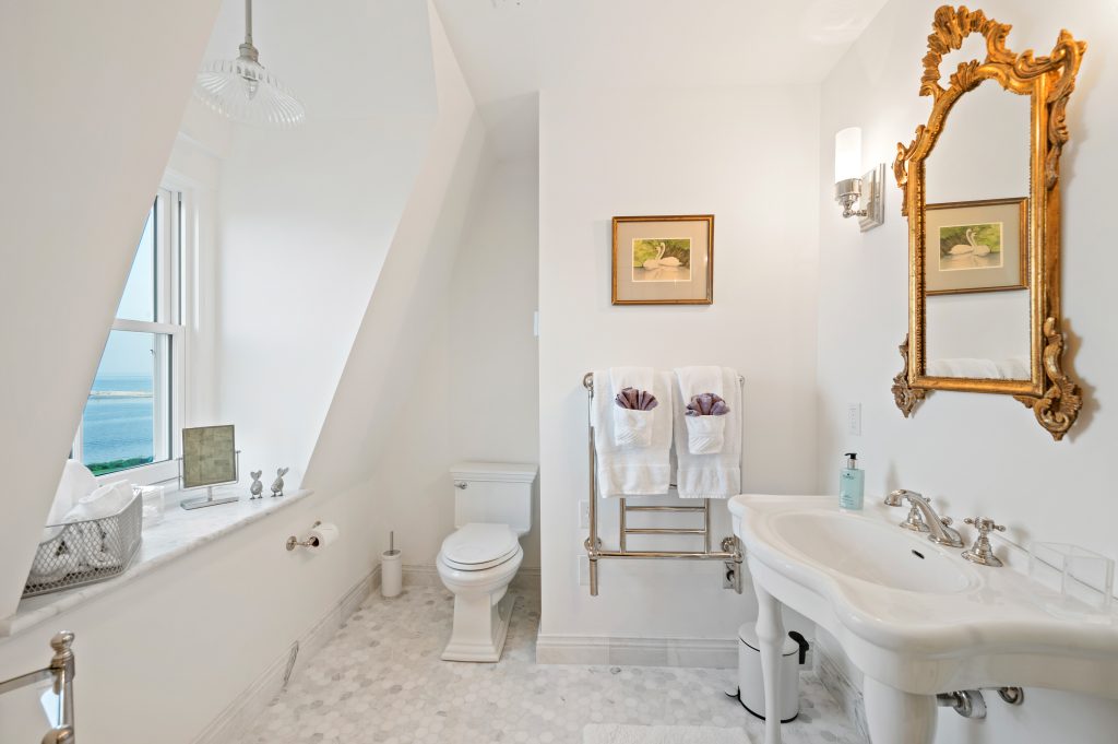 Villa Salt Acres bathroom