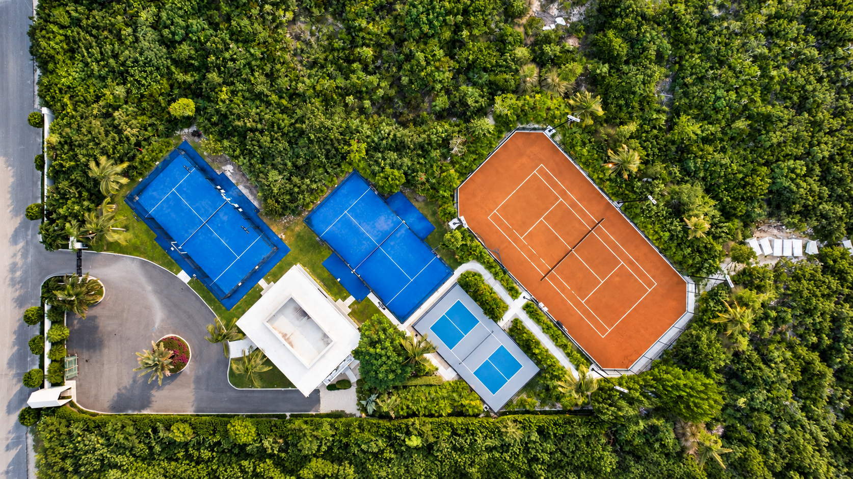 Triton Villa – Tennis and Padel Aerial