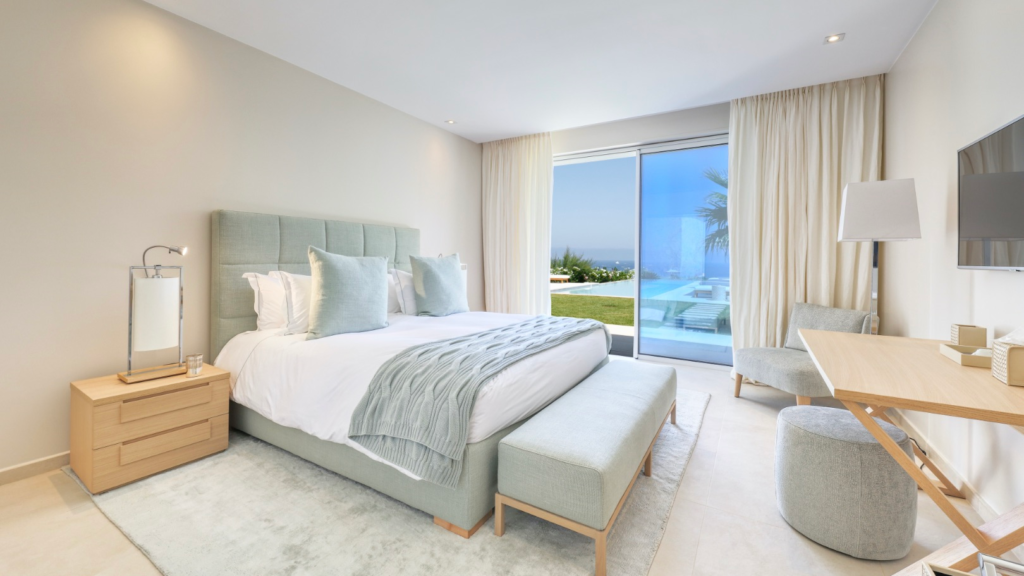Villa Cote d Or bedroom